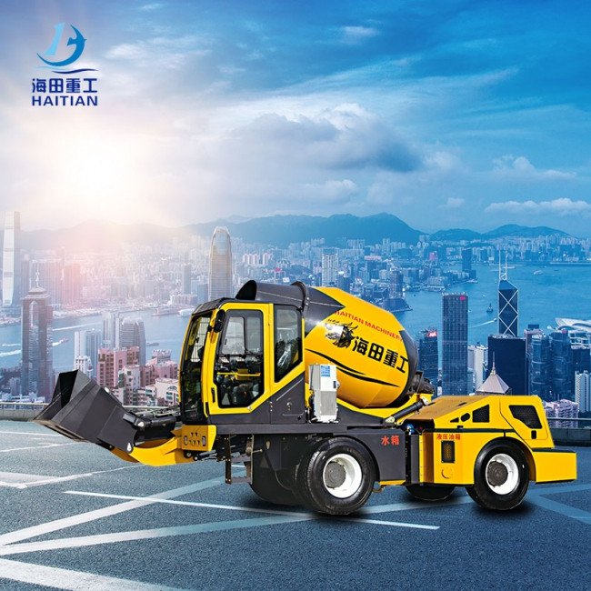 自上料水泥搅拌车需要几个人操作？