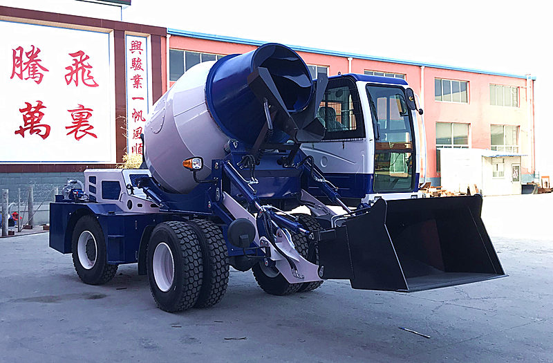 全部智能化的自动上料搅拌车